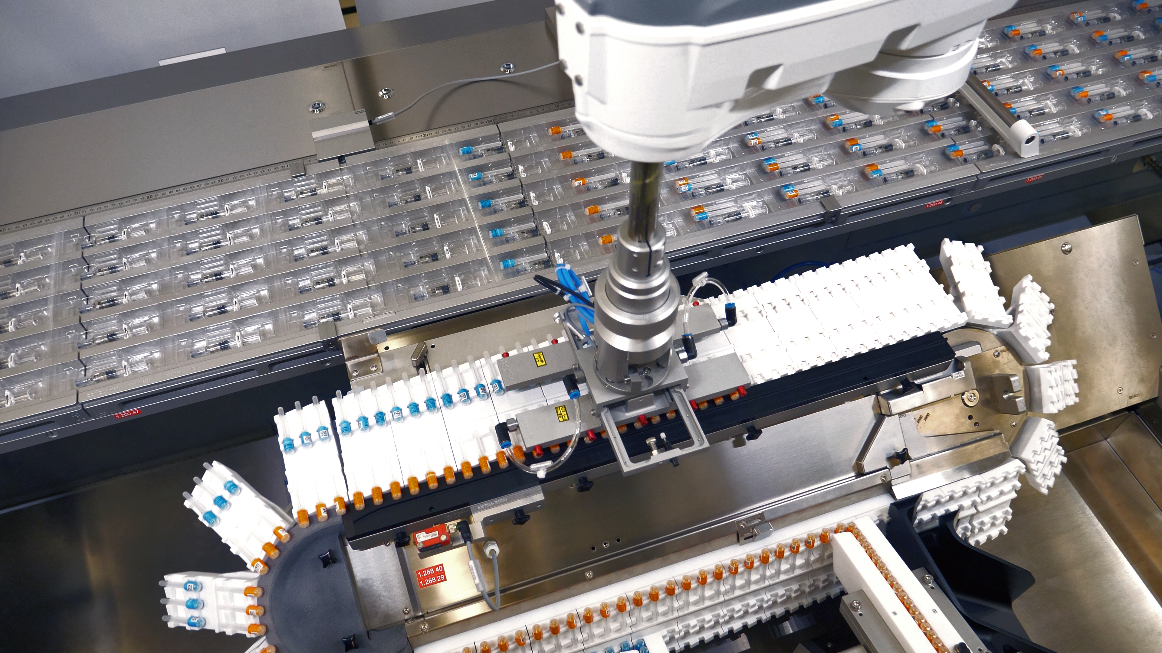 Shaking and oscillating are among the robots’ main tasks when producing chickenpox vaccines