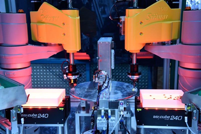 Robotics solutions automotive powertrain