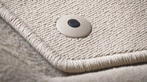 Carpet weaving looms for vehicles and aircraft durable carpets and lightweight floor covering.