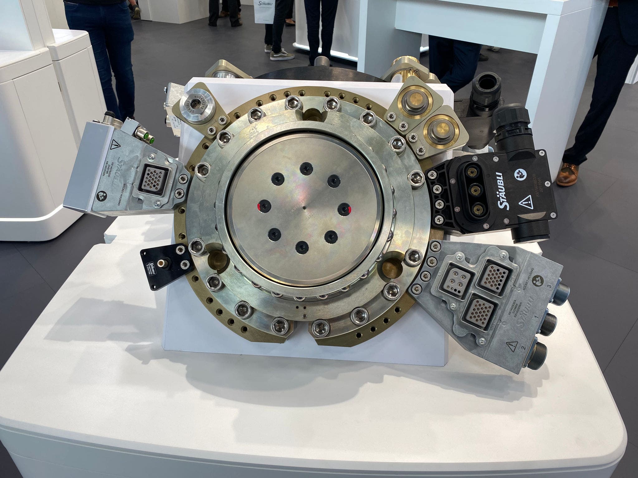 The MPS 2531: A tool changing system developed for demanding operations in the high payload range