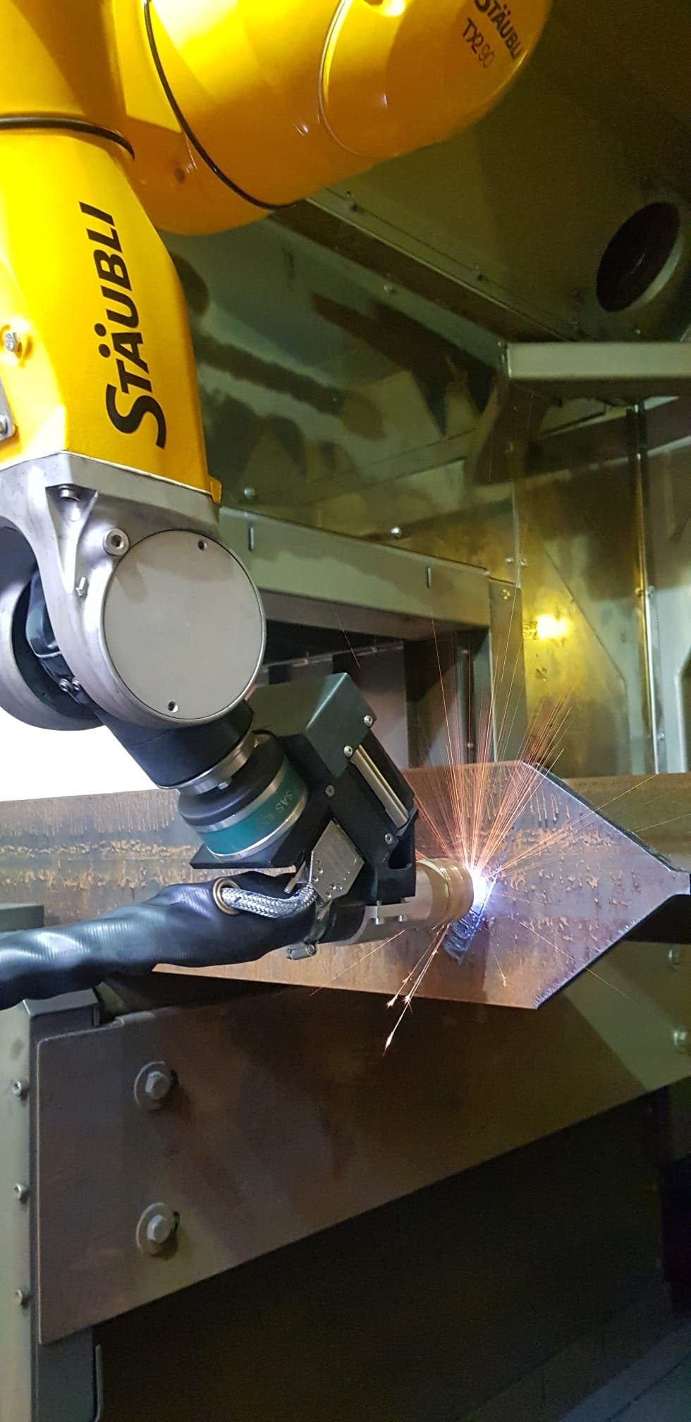 L-Peak laser welding TX2-160 machine at TPA