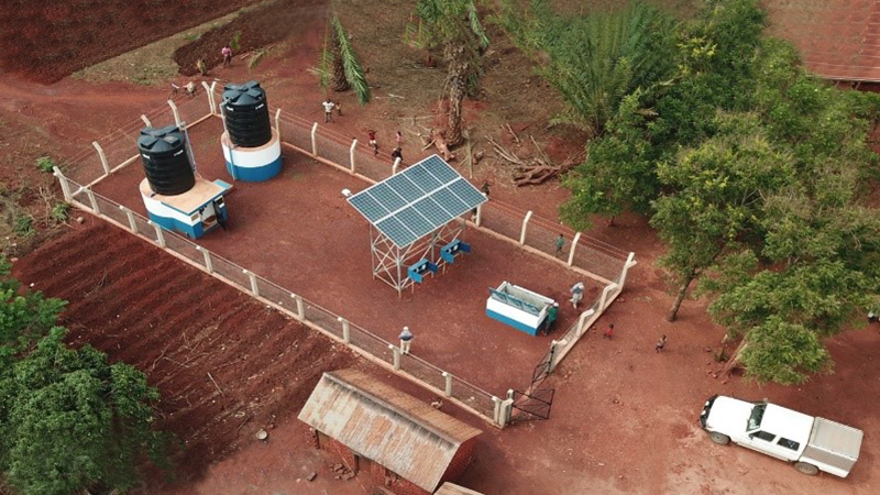 Solar power with Stäubli MC4 as power source for water treatment and supply.