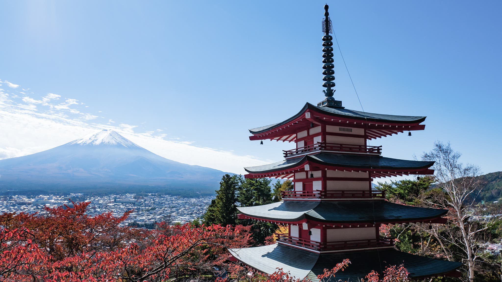 Chureito pagoda and Mountain Fuji in autumn