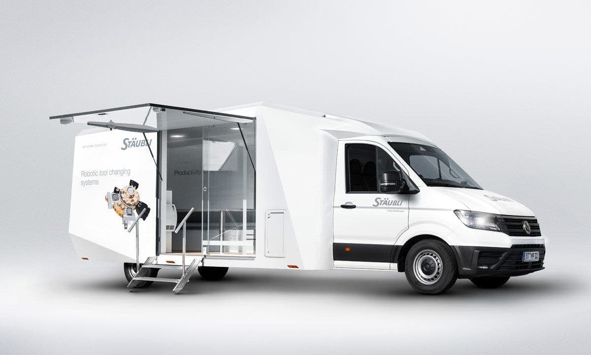 Découvrez notre camion équipé de tous nos systèmes de changement d’outils STÄUBLI et des composants EOAT