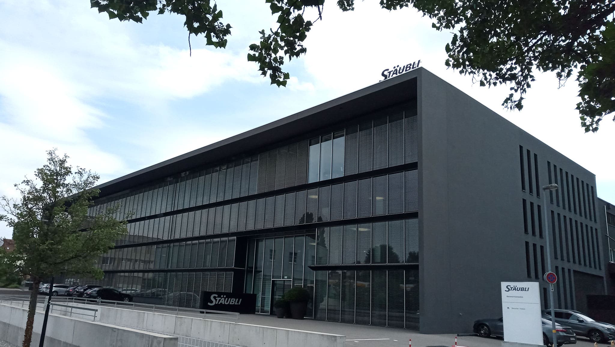 New building of Electrical Connectors production unit in Switzerland