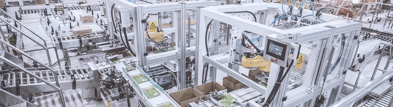 Sixteen Stäubli robots in end-of-line food packaging