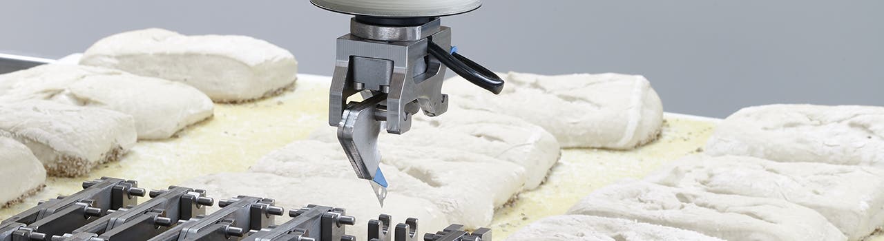 Robotics solutions for the food industry, with bread biscuits