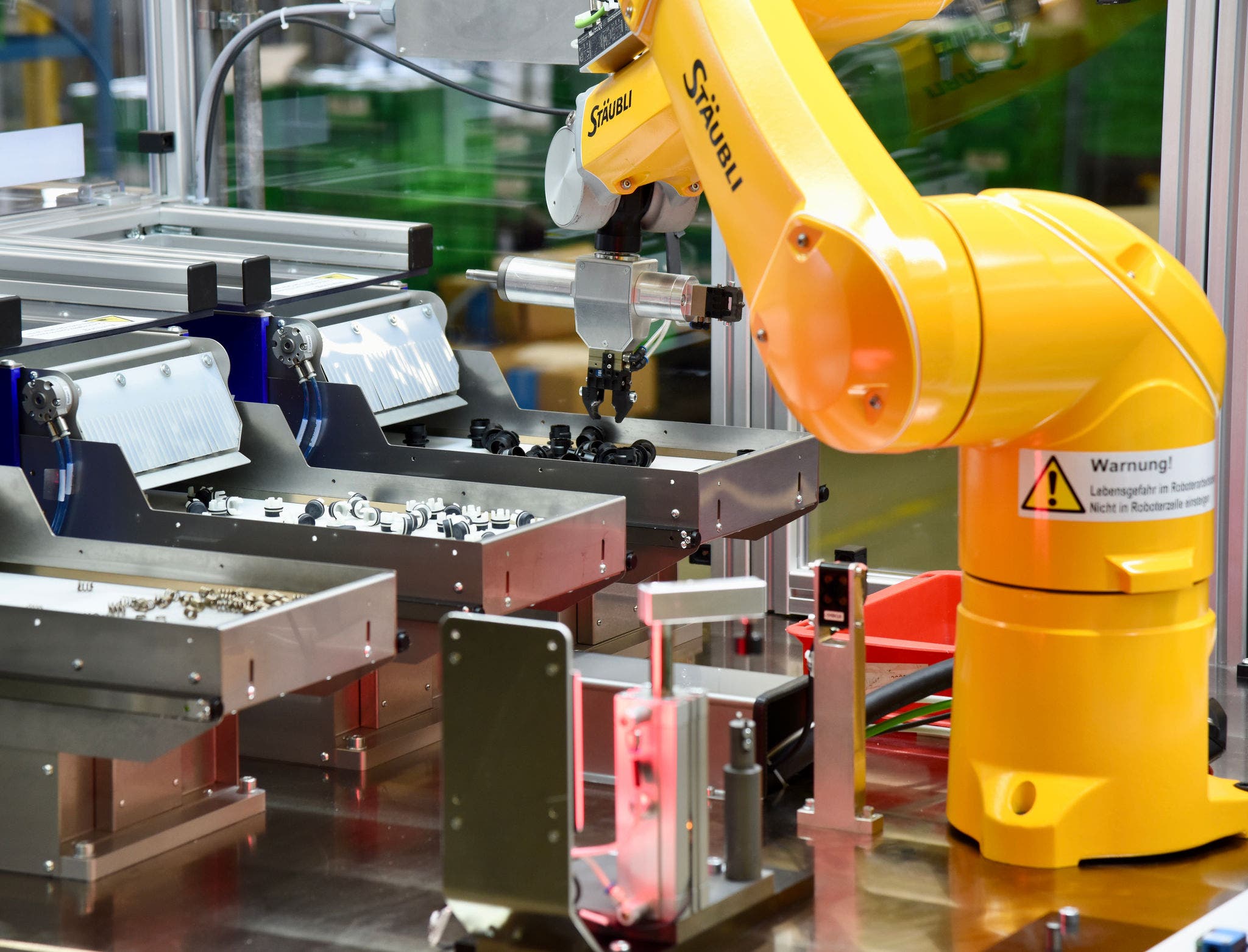 Highly efficient pre-assembly of residual pressure relief valves