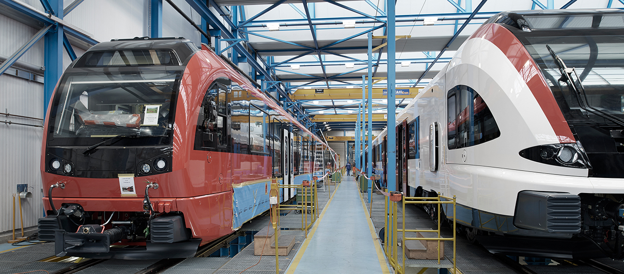 Trains in construction, production facilities from Stadler Rail Switzerland