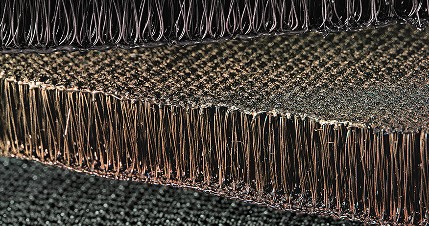 Technical textile with uniform spacing between different layers and optimised compressive and shear strength.