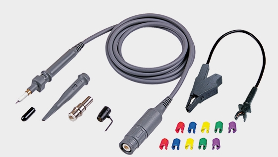 Teaser image with SET Isoprobe IV – 10:1, contain accessories to meet the needs of a professionally equipped electronics technician.