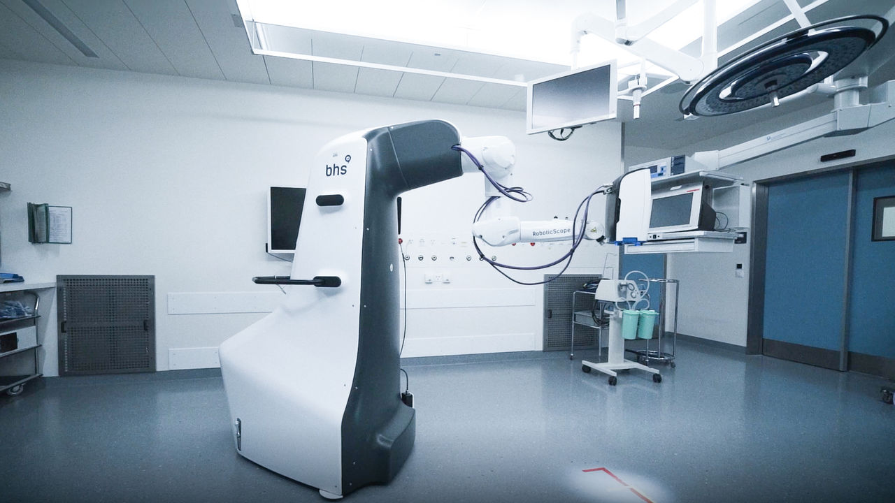 Robot-assisted camera system – RoboticScope to revolutionize work at the operating table